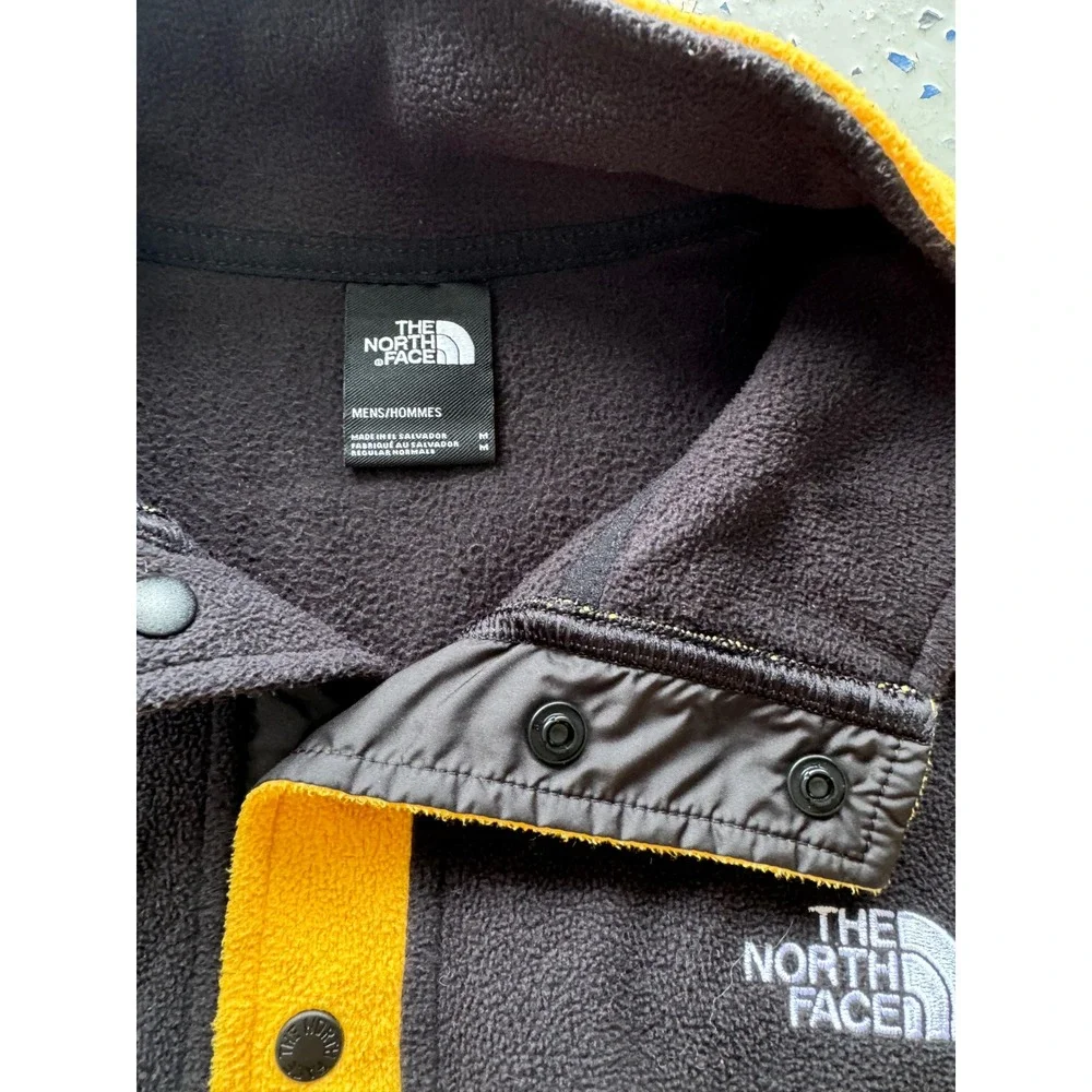 The North Face Fleece Pullover Snap Button Mock Neck Gold Black Mens M - Picture 2 of 2